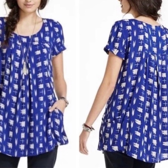 HOLDING HORSES ANTHROPOLOGIE Women’s Blue Geometric ABSTRACTION Tunic Top Sz XS - Picture 1 of 9